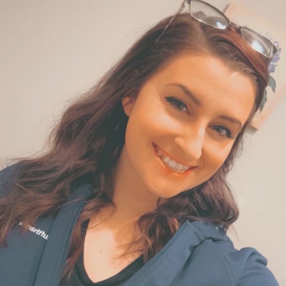 Meet your Posher, Shelby - Picture 1 of 3